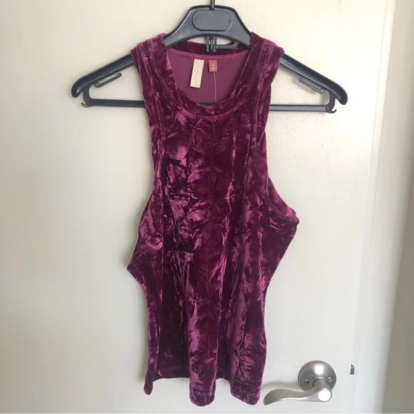 Anthropologie velveteen racerback tank top. - Picture 10 of 10